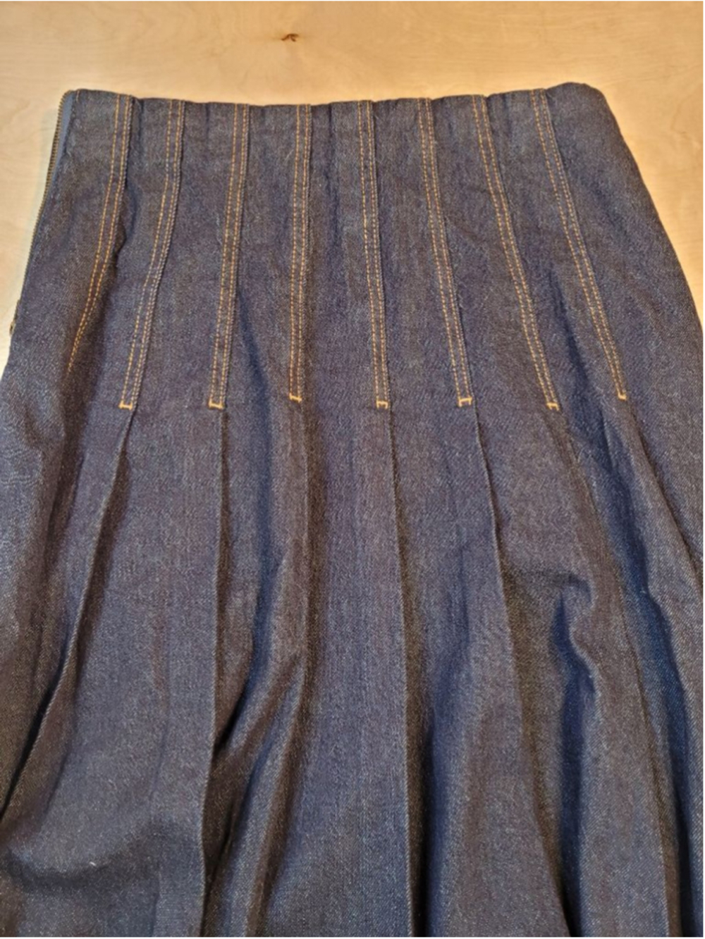 NWT Free Assembly Stitch Pleated Denim Maxi Skirt in Dark Indigo Size 4 - Picture 4 of 6